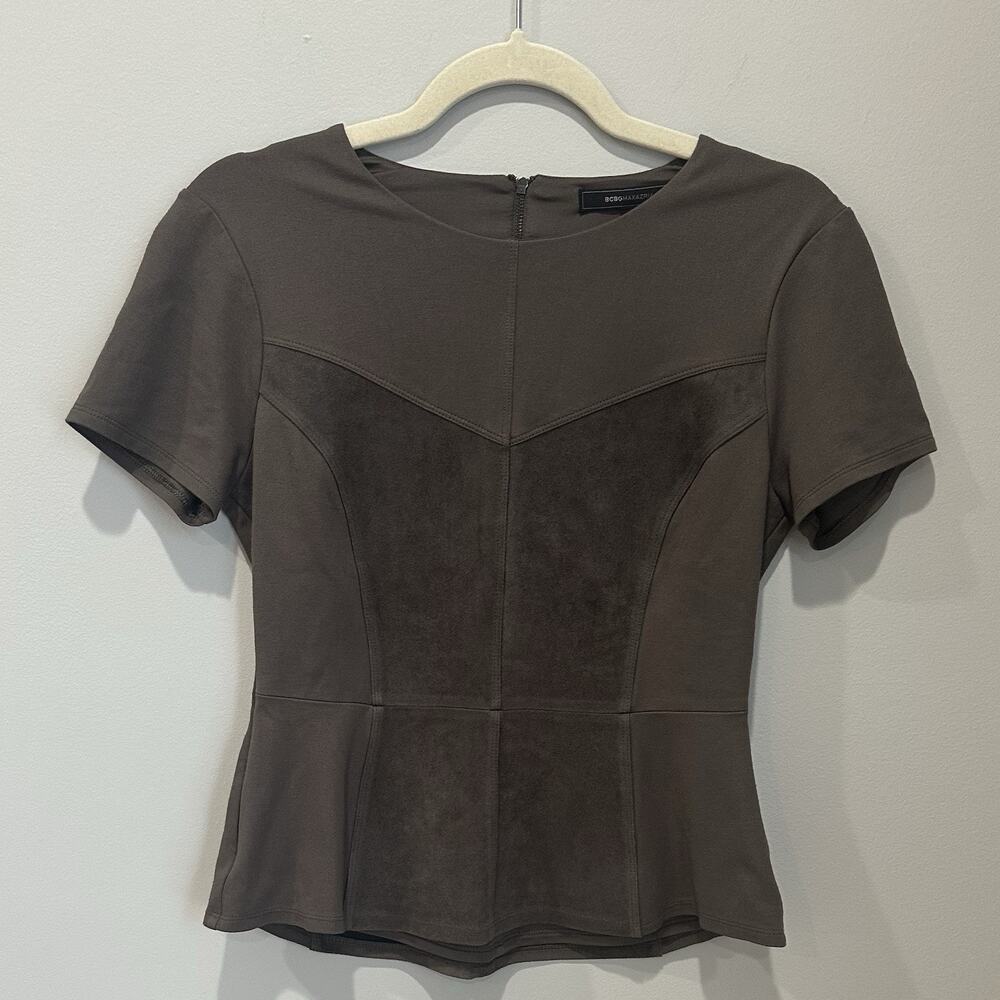 BCBG Maxazria Top Blouse Womens Small Brown Faux Suede Short Sleeve Peplum